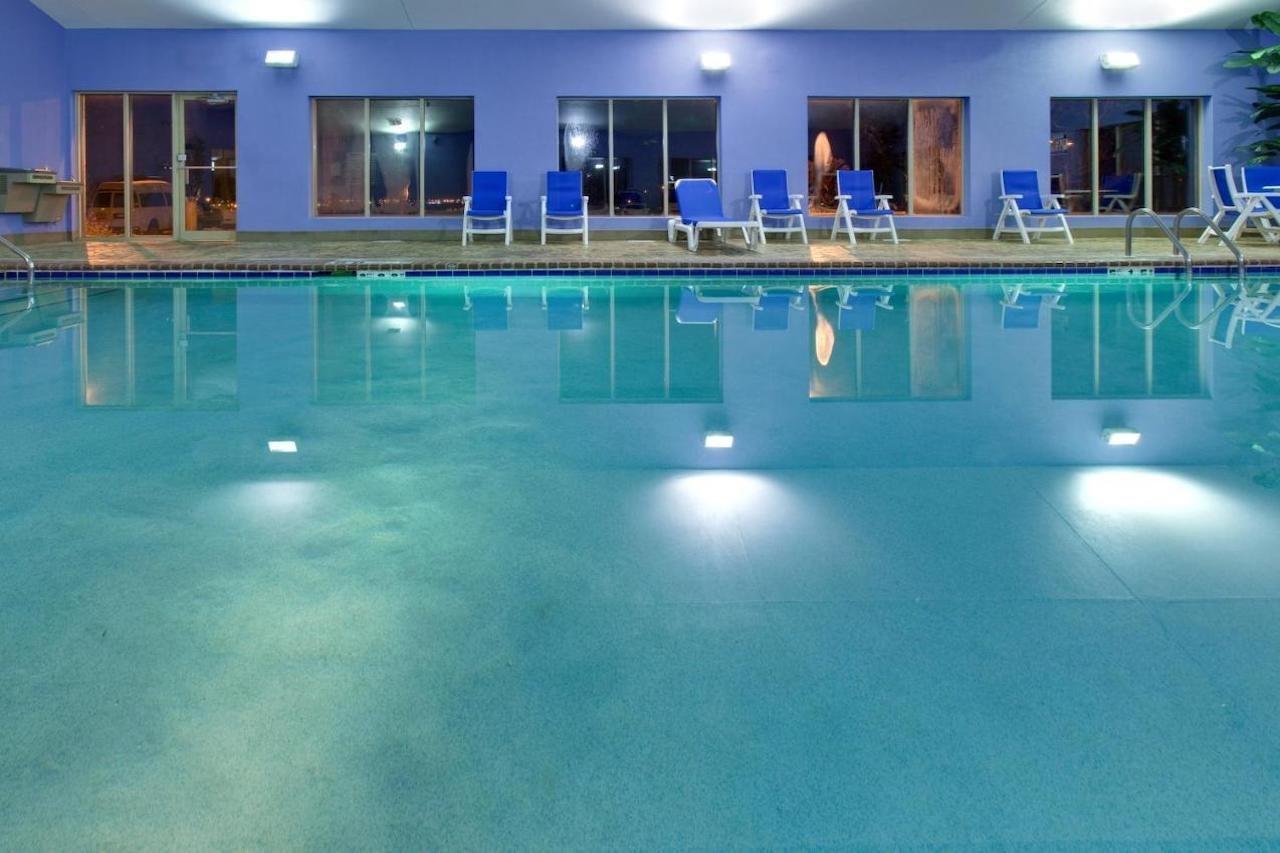 Holiday Inn Express Hotel & Suites Pleasant Prairie-Kenosha By Ihg Exterior foto